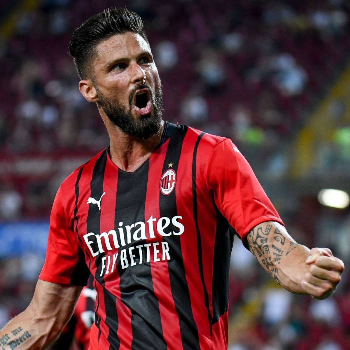 Giroud ngày còn khoác áo AC Milan - Ảnh: @livesfoot