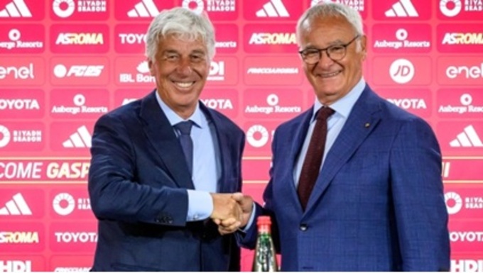 Gasperini và Ranieri có chút bất đồng trong vấn đề lực lượng của Roma