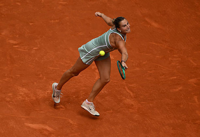 Sabalenka mắc 5 lỗi kép cả trận, cứu nguy 6/8 break-point đối mặt. Ảnh: WTA