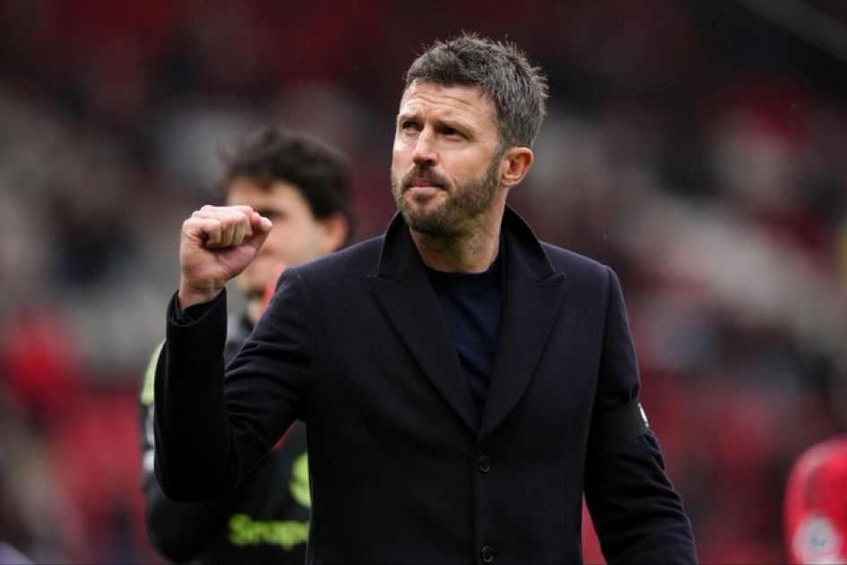 Carrick đang rất thận trọng - Ảnh: @SimplyUtd