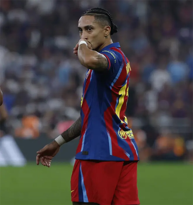 Raphinha cũng vắng mặt, gây ra tổn thất lớn trên hàng công Barca