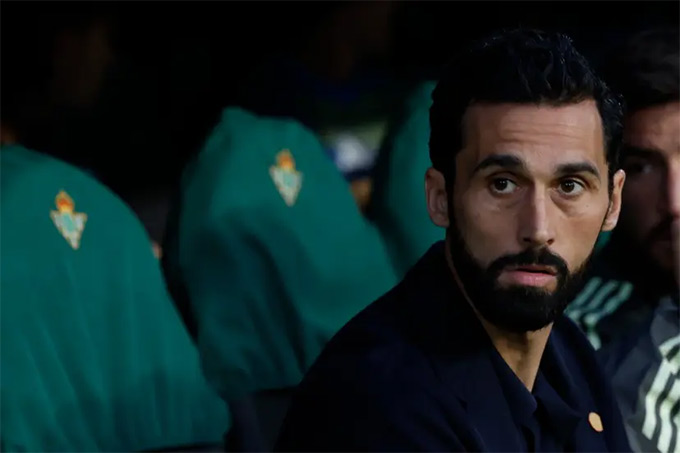 Real của Arbeloa sa sút thảm họa trong 1 tháng qua