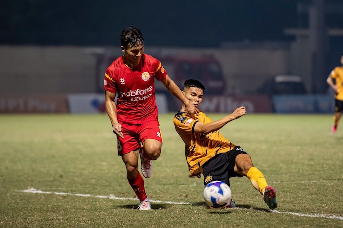 Văn Thắng đã thi đấu rất ấn tượng trong cuộc đối đầu với PVF-CAND. Ảnh: Đức Cường 