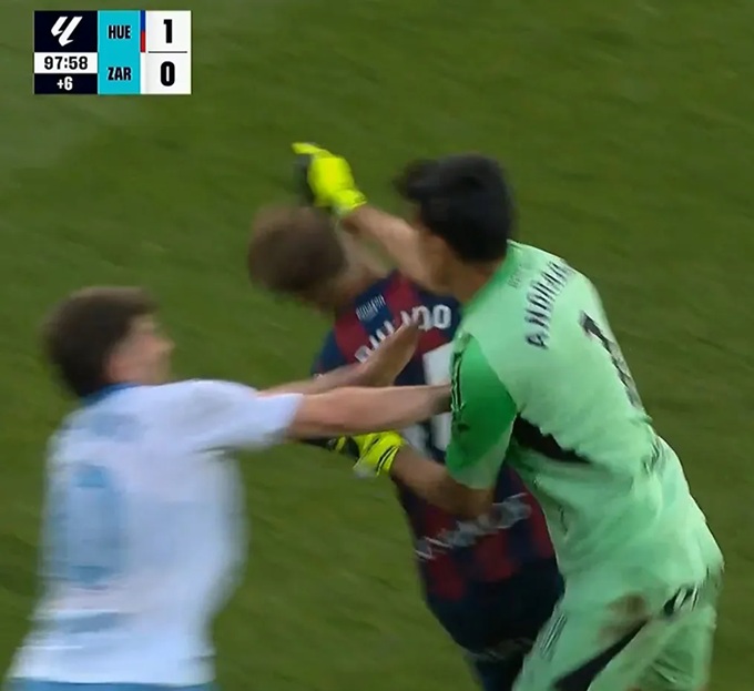 Hành vi phi thể thao của Andrada