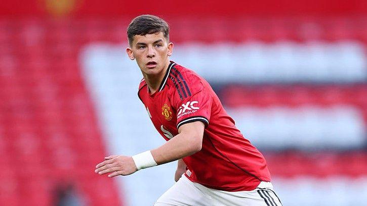 Lacey cho thấy lý do tại sao mình là một trong những ngôi sao của học viện MU