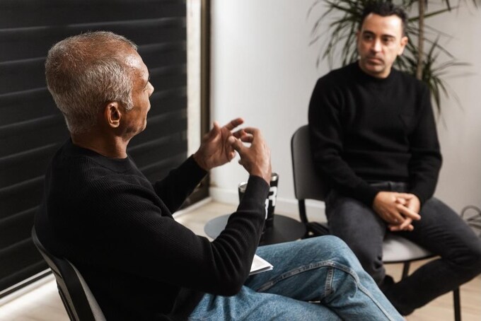 Xavi vừa có cuộc trải lòng với huyền thoại Romario.