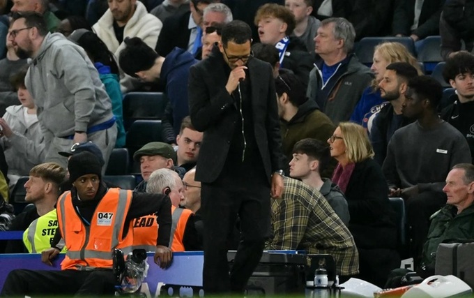 Chelsea thăng hoa ngay sau khi HLV Liam Rosenior bị sa thải