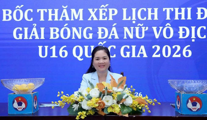 Phó Tổng thư ký VFF - Nguyễn Thanh Hà tham dự lễ bốc thăm giải U16 nữ VĐQG