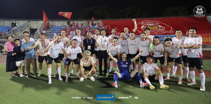 CA TP.HCM chấm dứt chuối 3 trận toàn thua khi thắng Hà Tĩnh