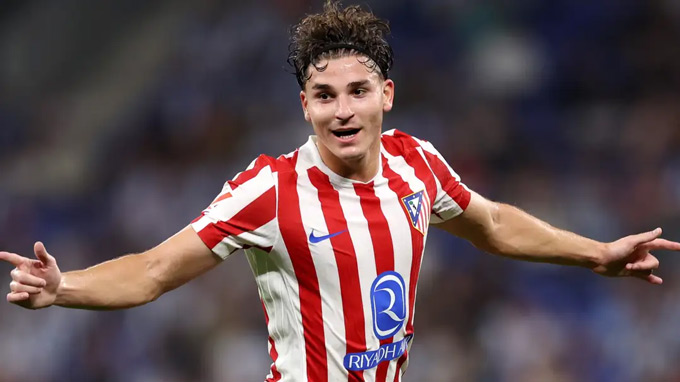 Barca ưu tiên chiêu mộ Julian Alvarez