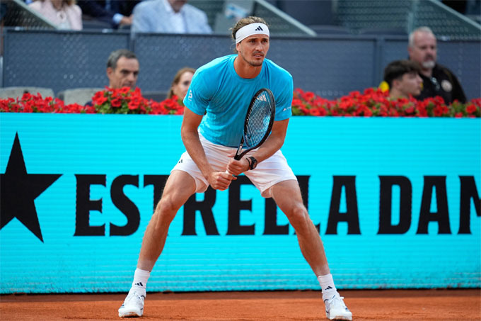 Alexander Zverev vào tứ kết giải Masters trên sân đất nện tại Madrid. Ảnh: ATP