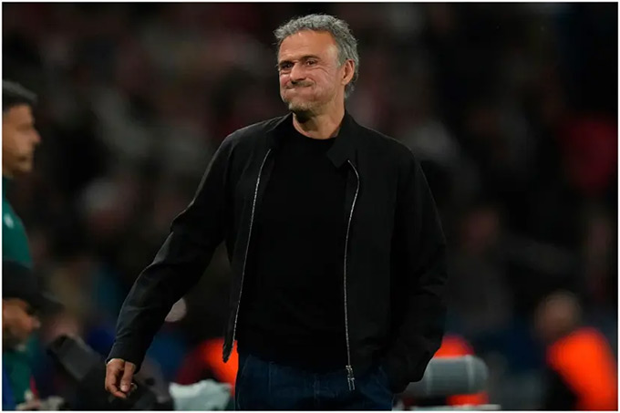 HLV Luis Enrique ca ngợi màn trình diễn của cả hai đội