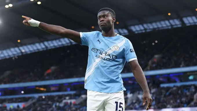 Guehi đang hòa nhập nhanh tại Man City và sớm khẳng định chỗ đứng trong đội hình của HLV Guardiola