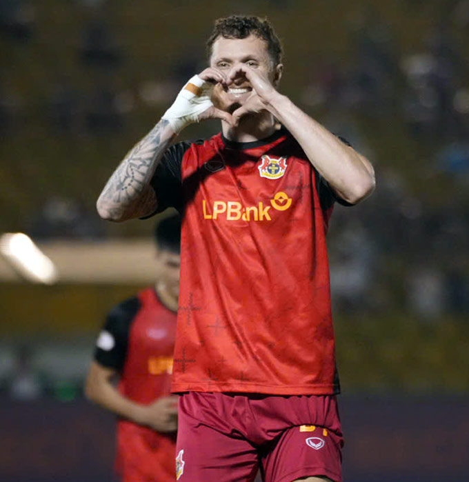 Geovane Magno chính thức có quốc tịch Việt Nam, lấy tên Nguyễn Tài Lộc - Ảnh: Quốc An 