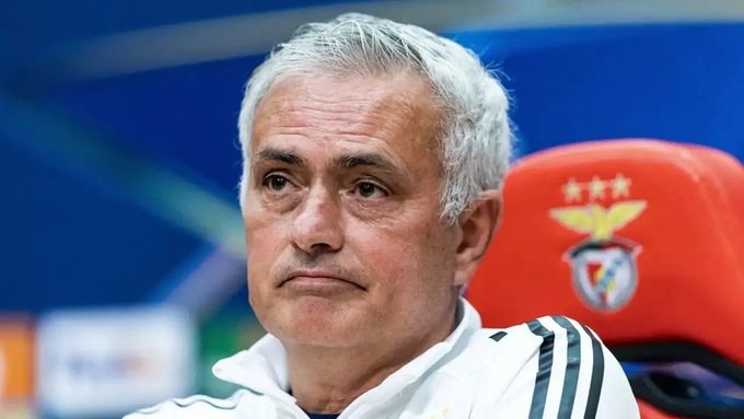 Fan Barca thích ý tưởng đưa Mourinho trở lại Bernabeu