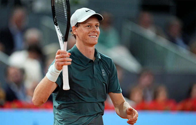 Sinner ăn mừng chiến thắng tại tứ kết Madrid Open. Ảnh: ATP