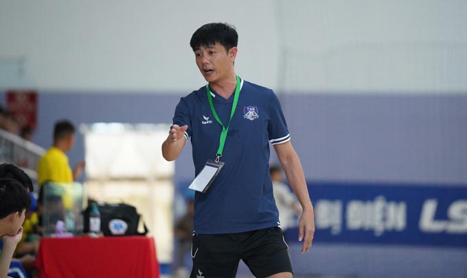 HLV Nguyễn Tuấn Anh của CLB Thái Sơn Nam