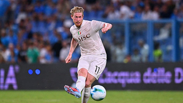 Bruyne cam kết tương lai với Napoli
