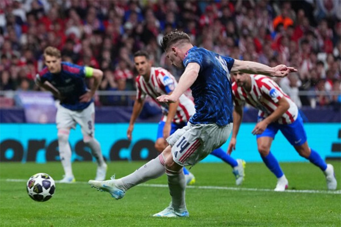 Arsenal đã cầm hòa Atletico 1-1 trên đất Tây Ban Nha