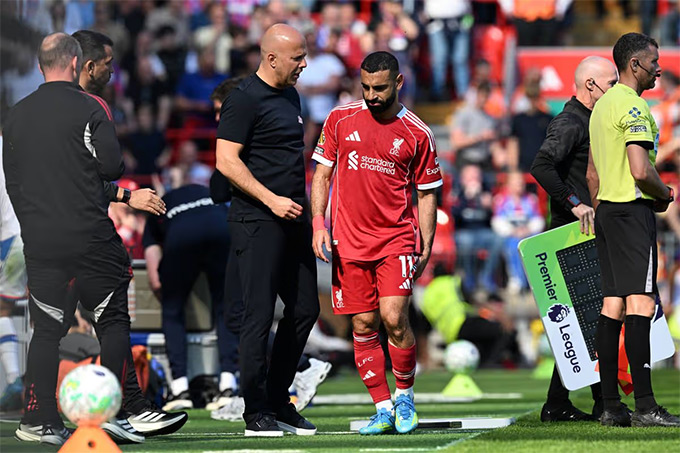 Salah vắng mặt là tổn thất lớn với Liverpool