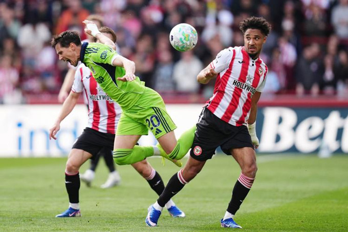 Vì sao Brentford có thể 'muốn thua' ở vòng cuối Premier League?