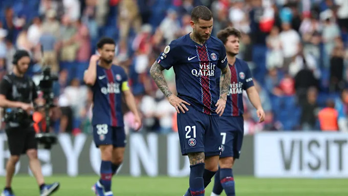PSG 'tăng độ khó' cho cuộc đua vô địch Ligue 1