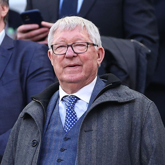 Sir Alex bất ngờ nhập viên trước trận MU vs Liverpool - Ảnh: The Mirror