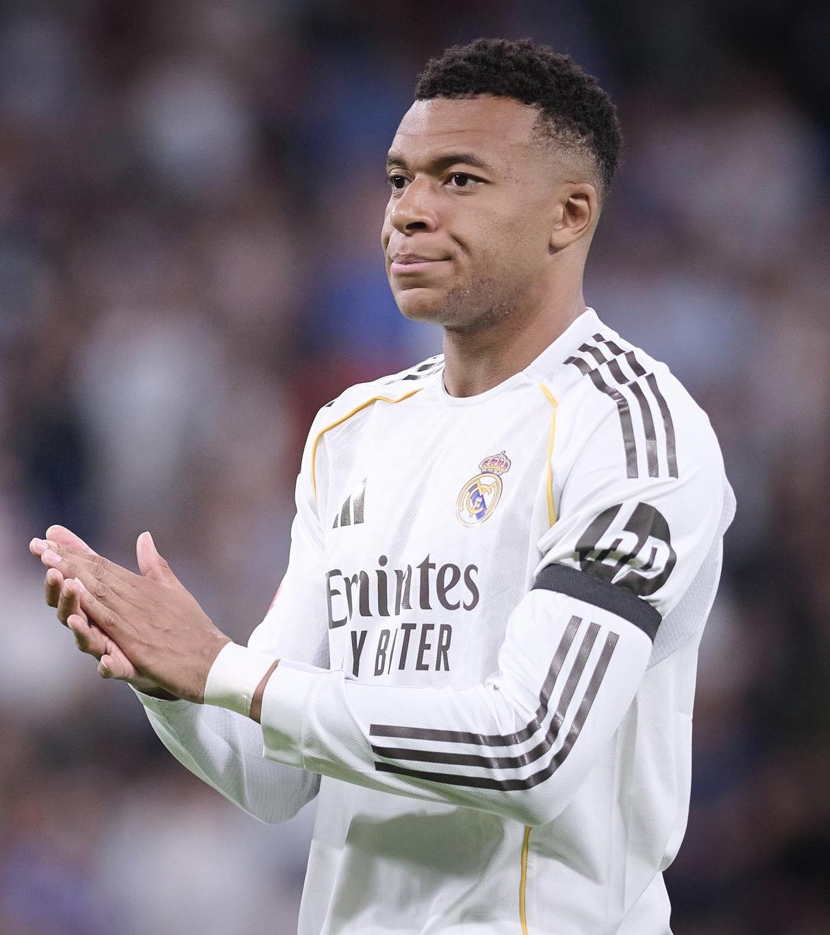 Mbappe có phải là thành phần độc hại trong phòng thay đồ của Real? - Ảnh: @DeadlineDayLive
