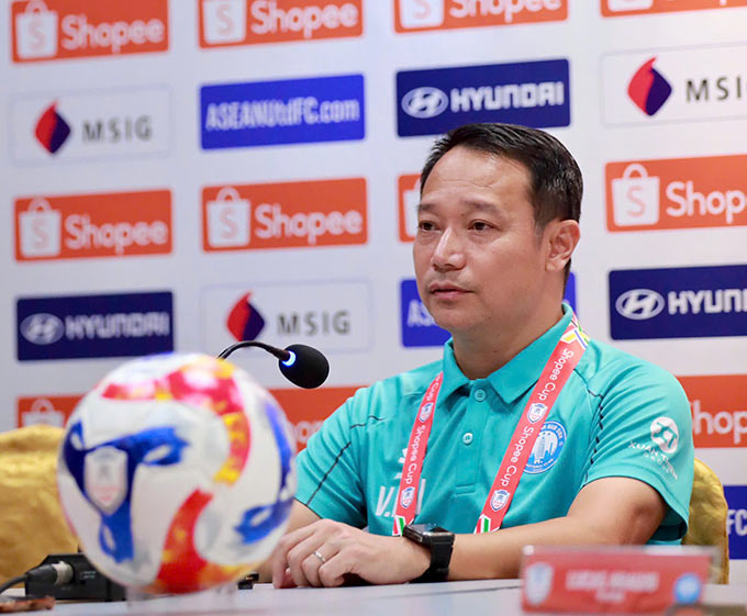 HLV Vũ Hồng Việt tuyên bố Nam Định sẽ chơi tấn công trước Selangor bất chấp sức ép sân khách