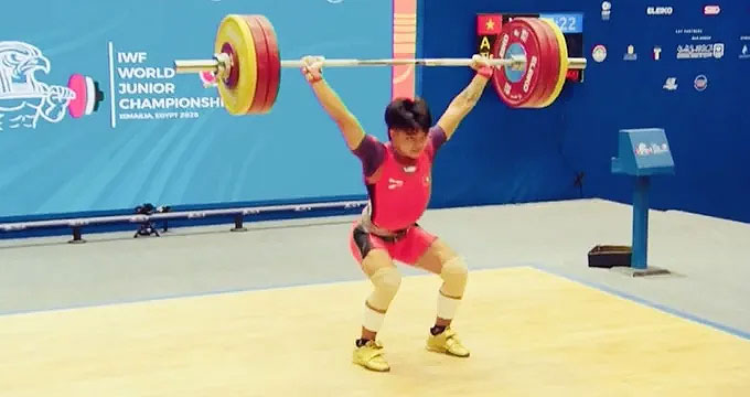Lực sĩ A Tiêu giành HCĐ hạng cân 65kg nam. Ảnh: IWF