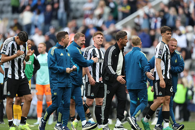 Newcastle chưa chắc trụ hạng nhưng vẫn có cơ hội dự Champions League
