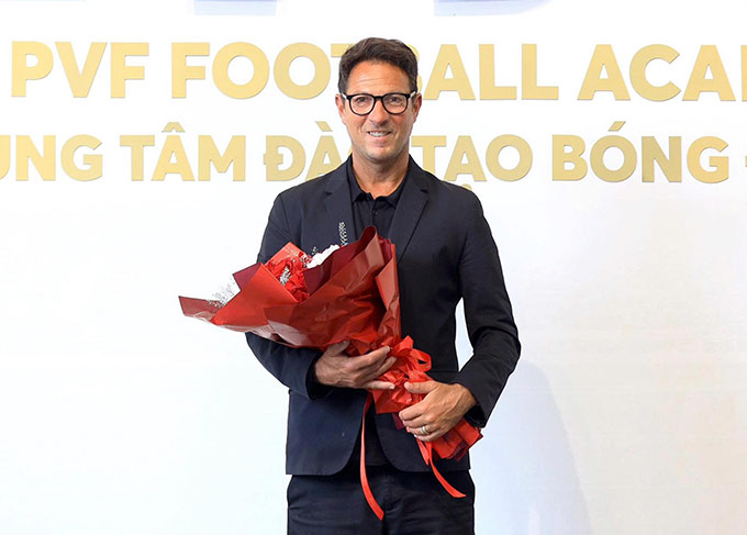 Ông Marco Pezzaiuoli làm Giám đốc kỹ thuật Trung tâm PVF 
