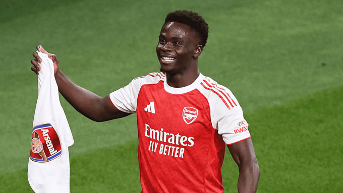 Saka bùng nổ đúng thời điểm quan trọng nhất - Ảnh: Arsenal.com