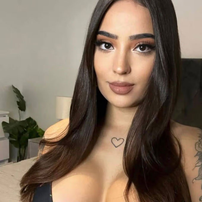 Ảnh - Instagram nhân vật