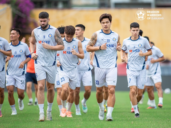 Đà nẵng đang nỗ lực để nuôi hy vọng trụ hạng. Ảnh: FBNV