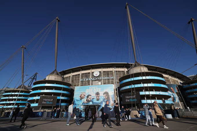 Man City đổi tên sân Etihad trước trận gặp Brentford