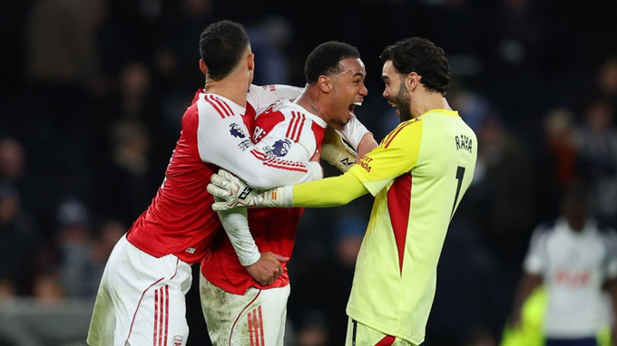 Arsenal là đội sở hữu hàng thủ rất chắc chắn
