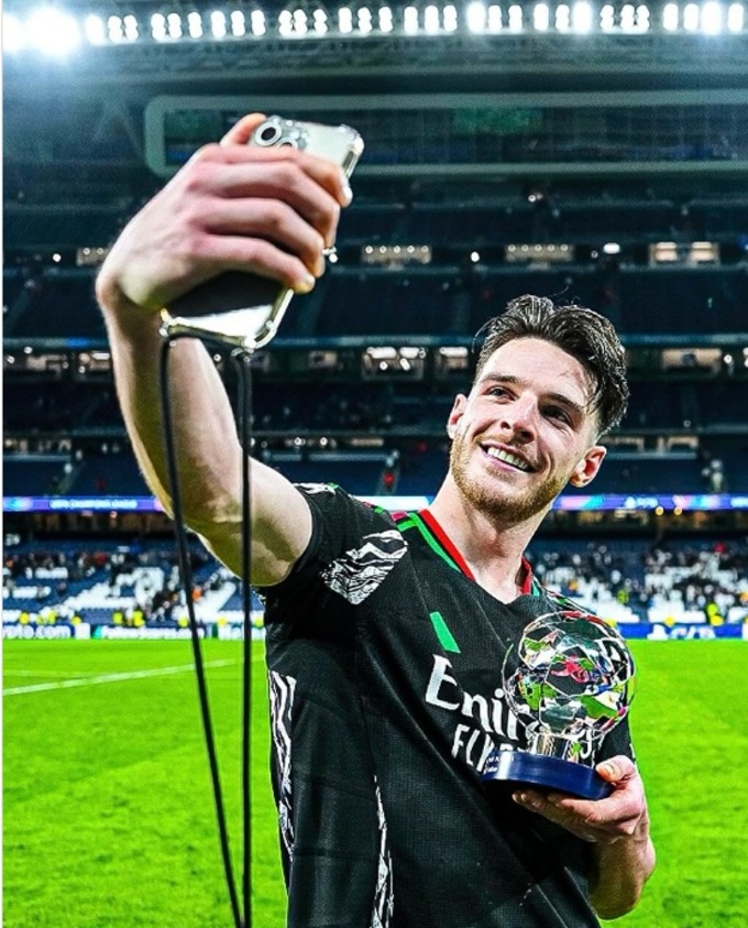 Tiền vệ Declan Rice của Arsenal có thể biến Dembele thành "cựu Bóng vàng"