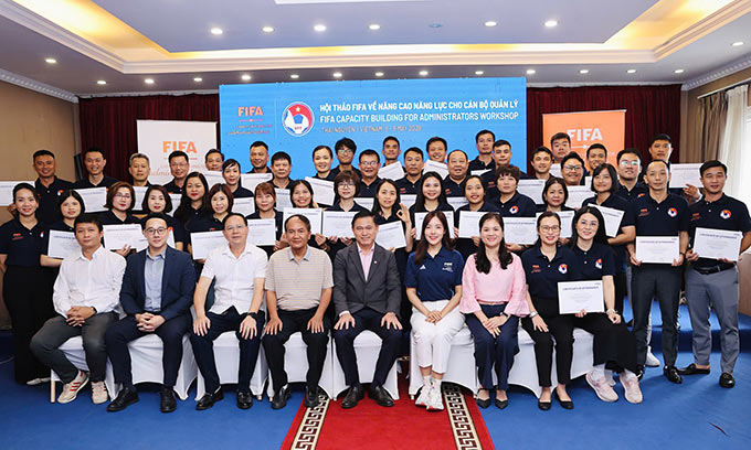 Hội thảo khép lại sau 3 ngày với những chia sẻ hữu ích đến từ các chuyên gia của FIFA. Ảnh: Đức Cường
