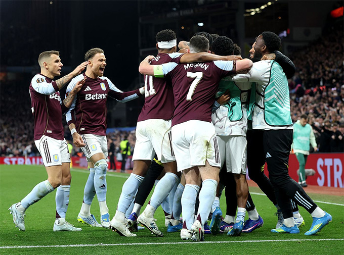 Aston Villa vào chung kết Europa League