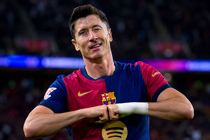 Lewandowski muốn hưởng mức lương 8 triệu euro/mùa nếu sang Serie A chơi bóng