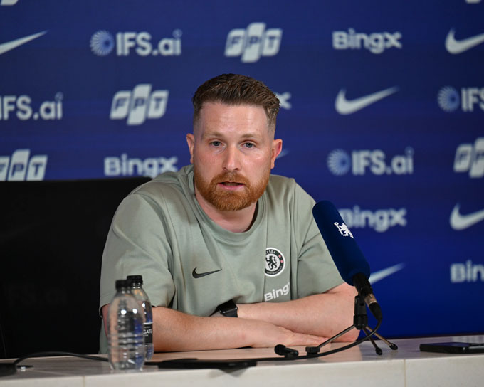 HLV tạm quyền McFarlane nhiều khả năng sẽ rời ghế sau khi mùa giải khép lại - Ảnh: chelseafc