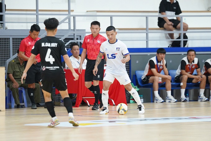Thái Huy ghi 1 bàn cho  Thái Sơn Nam TP.HCM - Ảnh: Nguyễn Khanh 