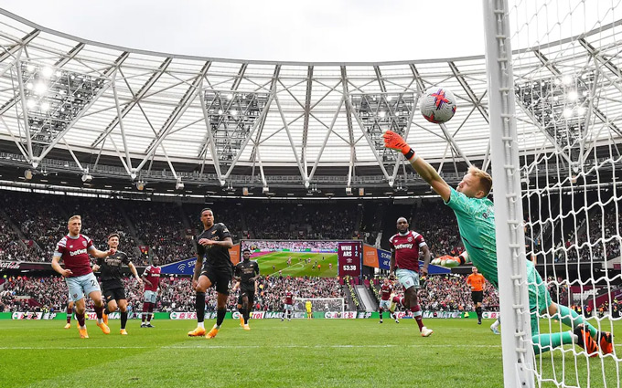 Jarrod Bowen ghi bàn gỡ hòa cho West Ham tại sân London vào tháng 4/2023, giáng một đòn mạnh vào hy vọng vô địch của Arsenal