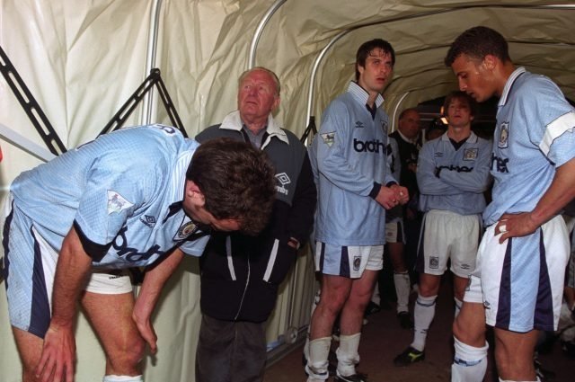 Man City xuống hạng vì nghe theo tin giả 