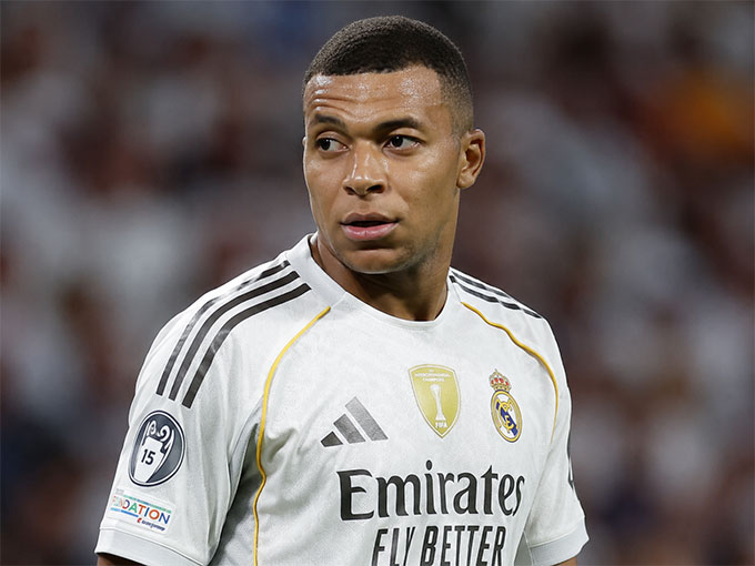 Mbappe đã ghi 4 bàn vào lưới Barca ở La Liga