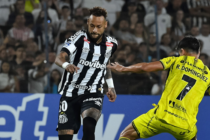 Neymar đã có sự cải thiện đáng kể thời gian qua