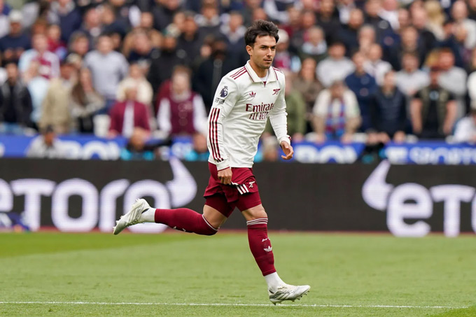 Arteta đã thực hiện sự thay đổi người tàn nhẫn với Zubimendi