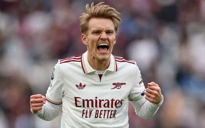 23 phút đẳng cấp của Martin Odegaard đã giải cứu Mikel Arteta