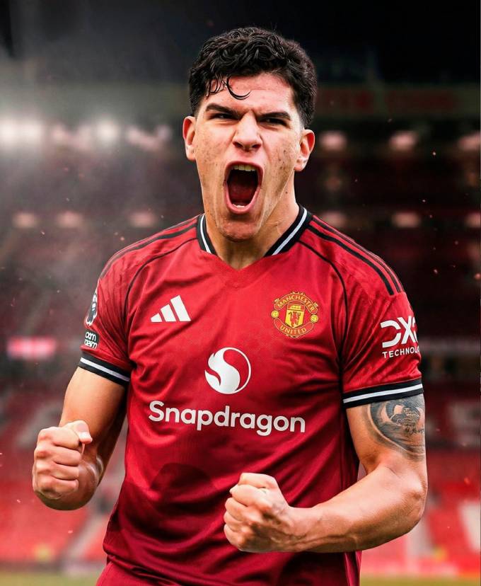 Dốc túi cho Mateus Fernandes thôi, MU!